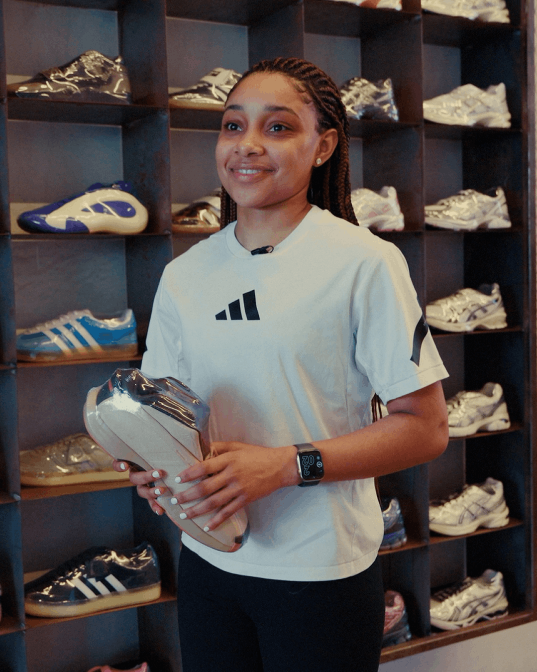 FRIENDS & FAMILY: KALEENA SMITH