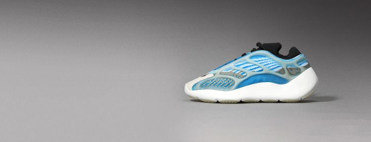 nike running shoes under 2000